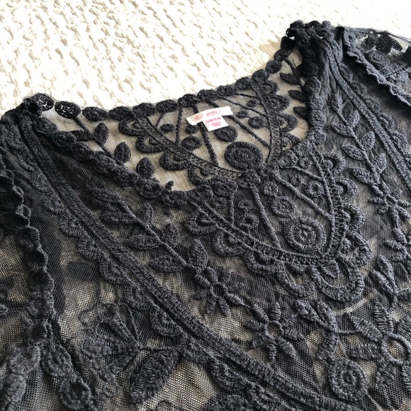 Xhilaration Black Lace Tee Top Small/Medium - Picture 4 of 5